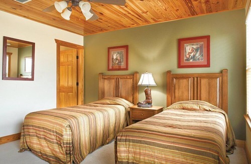 Gruene Resort | New Braunfels | Family River Escape | Pool + River | 3BR Sleeps 8