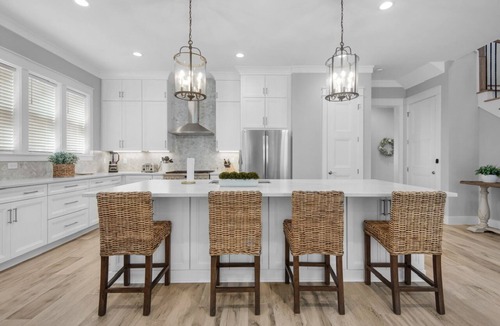 Emerald Waters Village House | New Build; 3 min walk to Private Beach; Gated Community