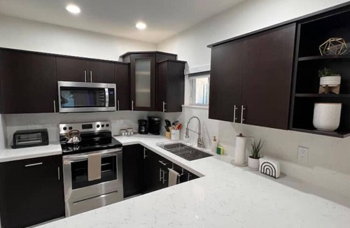 West Little River House | NEW BUILD! Luxury 3 Bedroom/2 Bathroom Private Clean Home - MIAMI☀️🏝