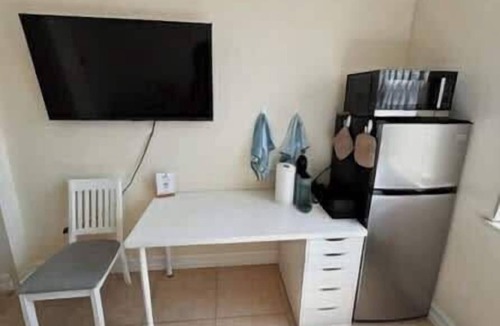 Bonita Shores Apartment | NEW Cozy Studio near Beach