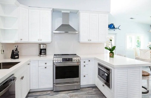 Islamorada House | New Ground Level Caribbean Cottage