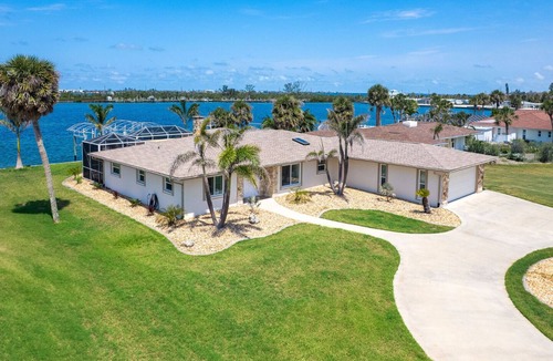 Point of Pines House | New! Lemon Bay Hot Tub Sunsets Pontoon Rentals!