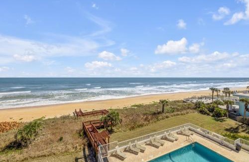 Seawinds Condo Apartment | NEW listing! Direct Oceanfront 2-2 - Fully Updated - Heated Pool & Garage Parking