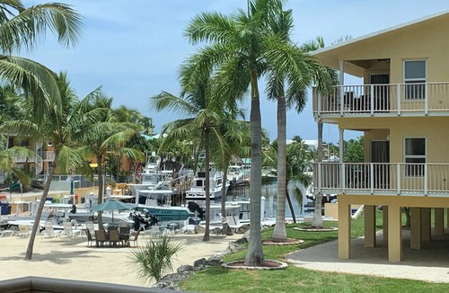 Key Largo Villa | New listing! Key Largo Villa close to John Pennekamp State Park