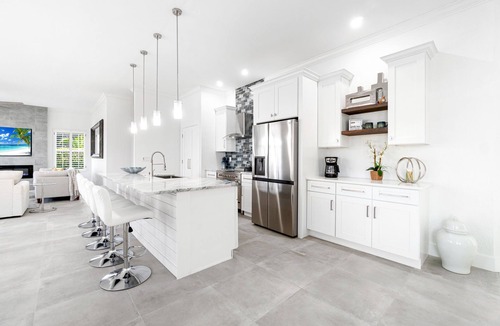 Vanderbilt Beach House | NEW LISTING Sunshine Retreat