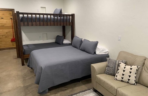 Palestine Cabin | NEW Luxury Lodge in Palestine, Texas > Near Polar Express 2 of 2