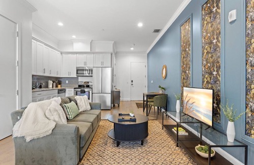 Historic Ybor Apartment | NEW! Mojito Manor | Vibrant Ybor Studio on 7th Ave