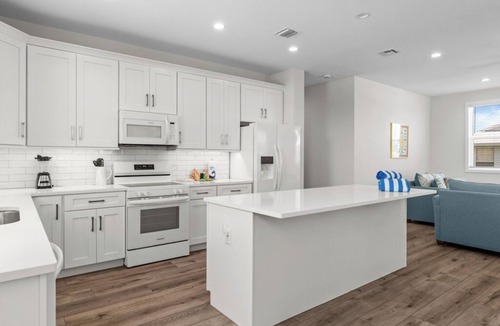 Sanibel Cottage | New Rebuild - Tiki Too