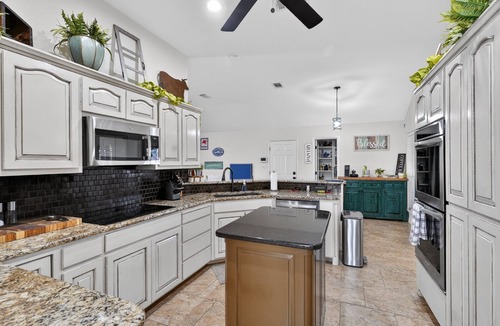 Midland House | NEW! Roaring Fireplace Family Basecamp Midland TX