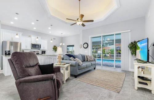 Burnt Store House | Newly built home with heated pool, close to many amenities - Villa Sandle