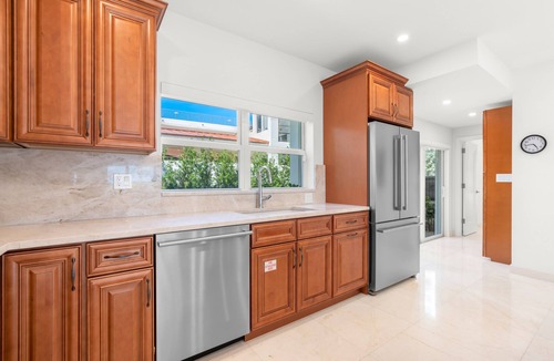Birch Park Finger Streets House | Newly Listed Oceanfront Beach House in Fabulous Fort Lauderdale
