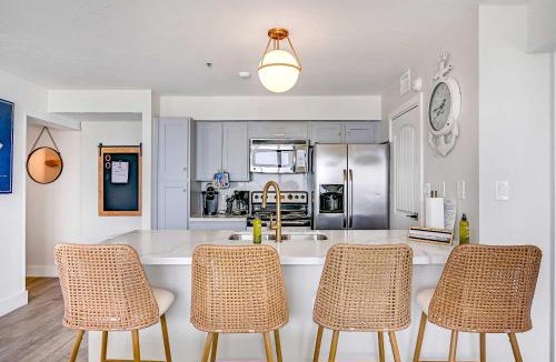 Galveston Apartment | Newly Renovated San Luis Resort luxury condo