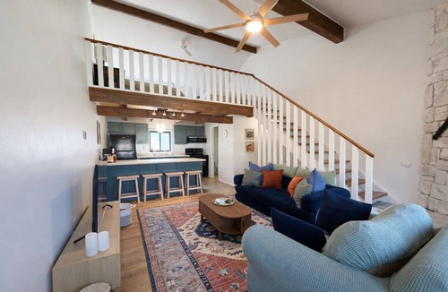 Red River House | Newly Updated | Walk to Lifts, Dining, Shopping