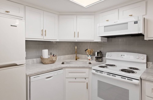 South Padre Island Condo | Next to Waterpark, steps from beach, bonus mini-bunk room, beach gear included