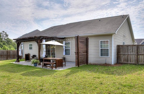 Aiken House | Nice place to relax. Spacious, clean, and close to everything. Great backyard.