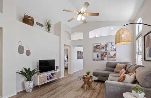 Arrowhead Sunrise House | No Cleaning Fee | Bright, Clean, Stylish