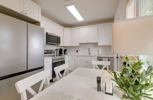 Florida North Atlantic Coast House | North Palm Beach Oasis w/Hot Tub - 2 Mi to Ocean!