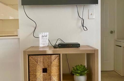 Royal Poinciana Apartment | Oasis at Hollywood - Sleeps 5 - Unit 1
