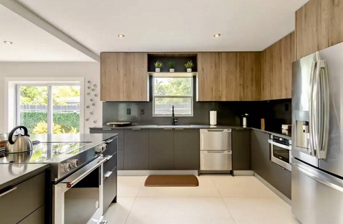 South Middle River House | Oasis with Heated Pool w/office Near Wilton Manors