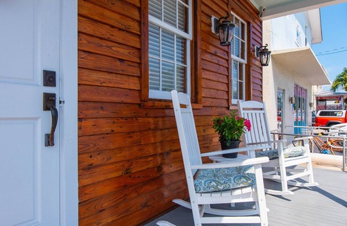 Old Town Apartment | Ocean-breeze Key West Cottage