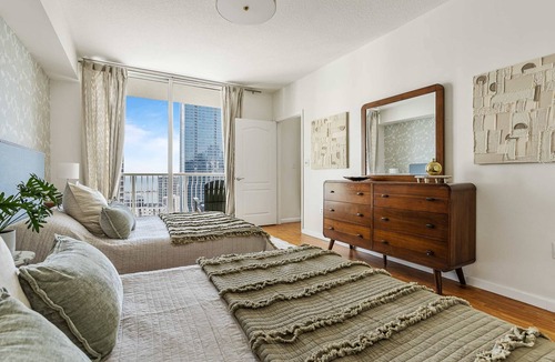 Brickell Condo | Ocean & City View Brickell Condo w free parking