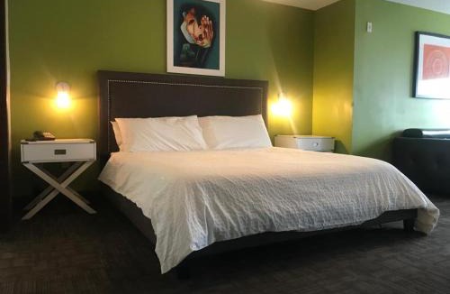 South Beach Apartment | Ocean Drive Studio Beach Front