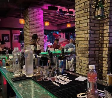 Galt Mile Hotel | Ocean Manor Tiki Sunset Retreat