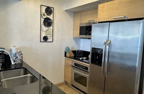 Sunny Isles Beach Resort | Ocean-view Condo Hotel Marenas Resort near Aventura Mall.