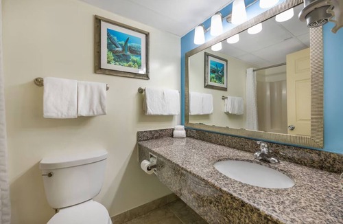 Seabreeze Park Hotel | Ocean View Stay with Pool and Parking Near Daytona Attractions | 3 Units