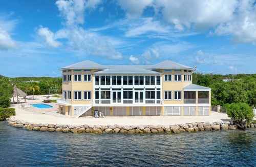 Ocean Isle Estates House | Ocean views from every room . TG still open