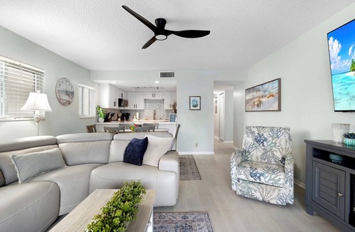 St. Augustine Beach Condo | Ocean Villas 1: 3 bedroom 2 bath ground floor condo with 2 pools (1 heated) and