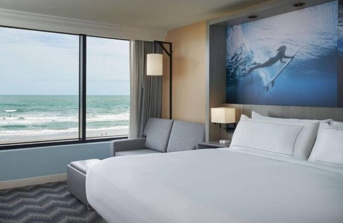 Cocoa Beach Hotel | Oceanfront Bliss in Cocoa Beach | Outdoor Pool, Bike Rental, Atlantic Views