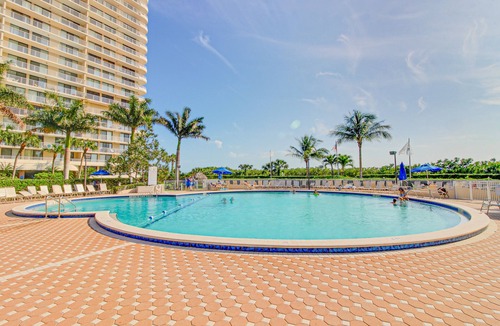 Marco Island Condo | Oceanfront Condo with WiFi, Pool, Tennis, & Direct Beach Access