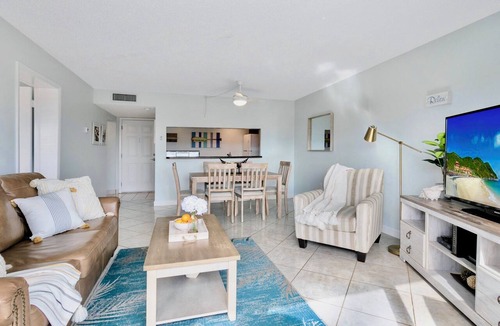 Avon By The Sea Condo | Oceanfront Condo With Balcony. Steps From The Pier. Prime Location 🌊