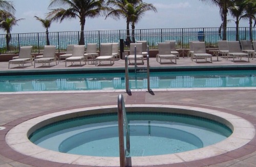 Hallandale Beach Condo | Oceanfront Hollywood Beach Vacation Rental Fully furnished for seasonal stay