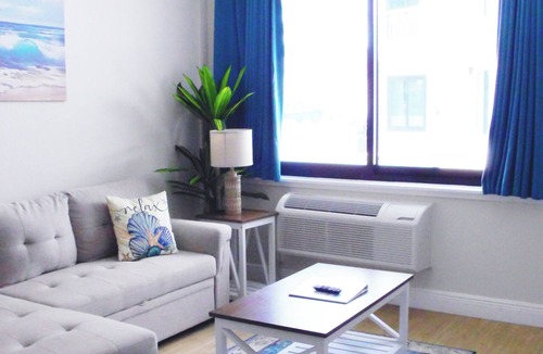Bridgeport Heights Apartment | Oceanfront Hotel in Daytona Beach Shores - Stunning Beach Views and Relaxing Getaways