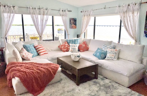 Doctor's Arm House | Oceanfront Paradise w new 365' Dock Huge Tiki and Firepit. Dogs OK