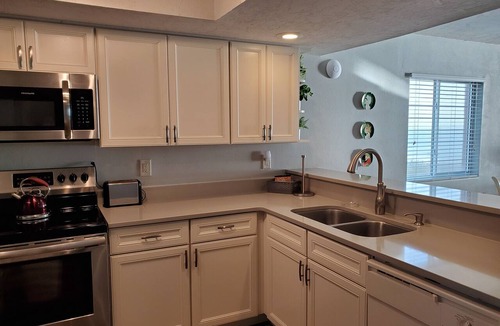 Indian Harbour Beach Condo | Oceanfront Corner 2BR Condo 2nd Floor Balcony Indian Harbour Beach, Unit 208