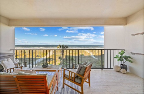 Jacksonville Beach Condo | Oceanfront Villa with Endless Atlantic Views