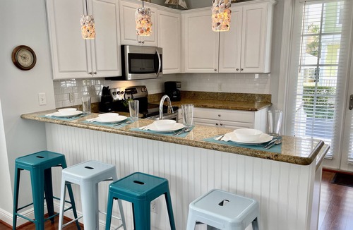 Islamorada House | OCEANSIDE ANGLERS REEF HOME- Gated community- Pool, Dock, Private Beach