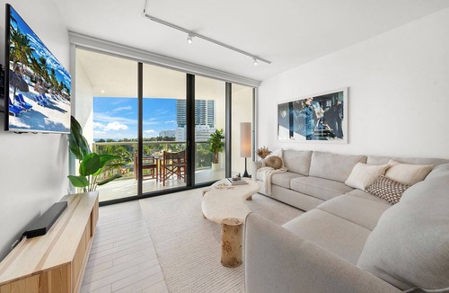 City Center Condo | Oceanview Private Home at W Hotel South Beach -0514