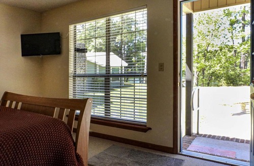 Sopchoppy House | Ochlockonee River Cottage with Scenic Island Vista in Wakulla County, FL
