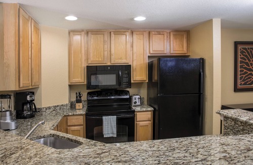 Survey Creek Resort | OFFICIAL LISTING | Wyndham - Palm Aire Resort 1BR Condo w/Pools & More!