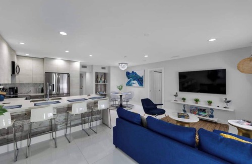 Hollywood House | Oia Villa + Beachfront Retreat + minutes from FLL + 2026 WORL CUP