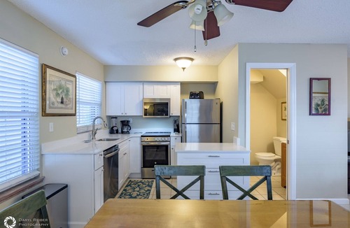 Old Town Condo | Old Town Key West suite w/pool & pet-friendly