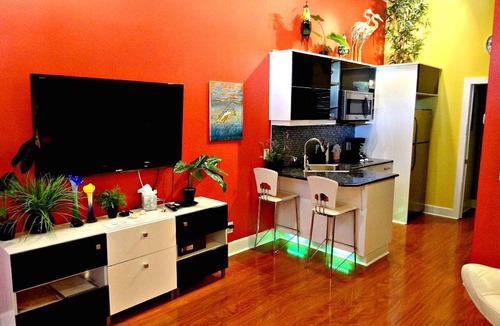 Uptown - Upper Duval Condo | OLD TOWN, STEPS TO DUVAL! 'LA DOLCE VITA SLEEPS 2-4, 3 BLOCKS TO SOUTHERNMOST