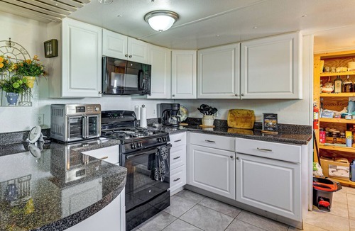 Youngstown House | On Deer Point Lake! Home w/Private Dock & Hot Tub