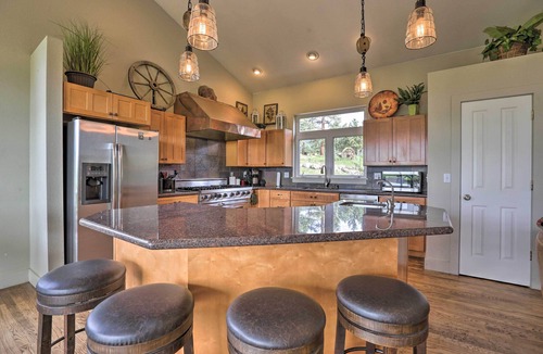 Conifer Cottage | On-site Hiking Access: Mtn-view Conifer Cabin