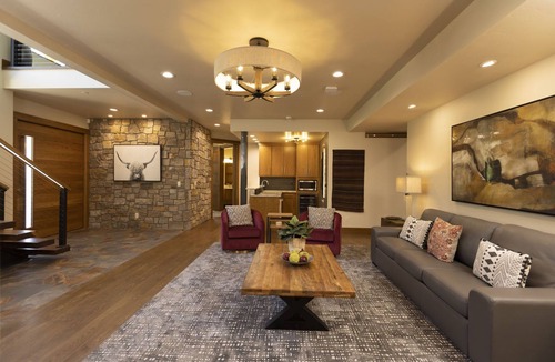Purgatory House | One-of-a-Kind Luxury Home - Hot Tub, Firepit, Views - 8 Min to Purg