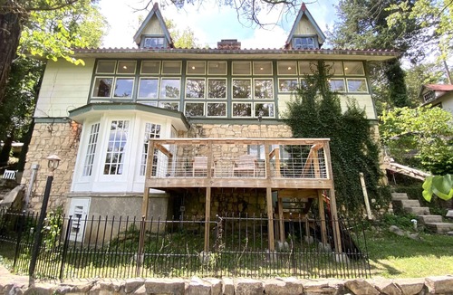 Branson Cottage | One of a Kind Mountain Top Cottage!